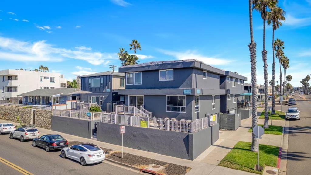 Tower 9 #4 Holiday home Oceanside